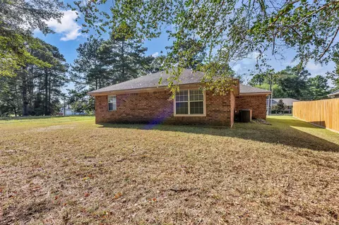 Exterior - 7 Lazy Spgs, Trinity, TX 75862 photo 3 of 5