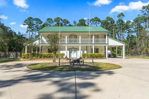 7316 Pine Dr, Alvin, TX 77511