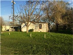 318 3rd, Wallis, TX 77485 photo 1