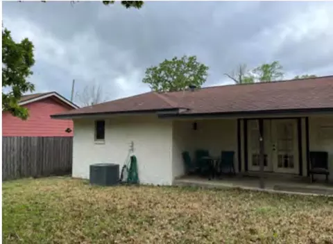 Exterior - 120 Parkgate St, Conroe, TX 77304 photo 5 of 10