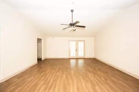 Living - 120 Parkgate St, Conroe, TX 77304 photo 2 of 8