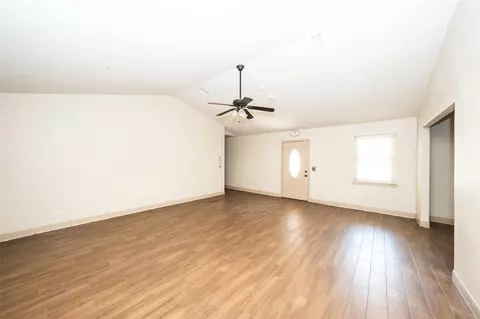 Living - 120 Parkgate St, Conroe, TX 77304 photo 5 of 8