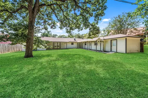 Exterior - 120 Parkgate St, Conroe, TX 77304 photo 10 of 10