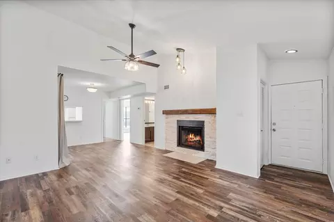 3100 Walnut Bend Ln #508, Houston, TX 77042