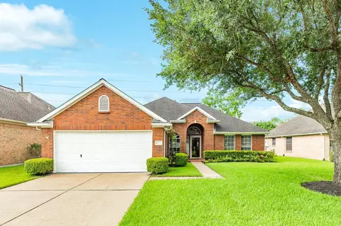 3722 S Peach Hollow Cir, Pearland, TX 77584