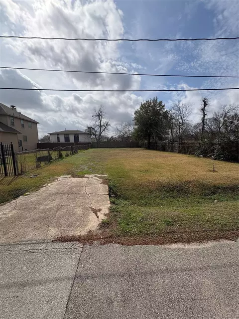 3614 Christie St, Houston, TX 77026