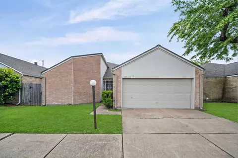 6522 Grandvale Dr, Houston, TX 77072