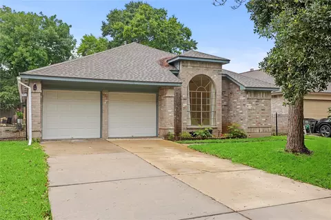 1318 Roundstone Dr, Richmond, TX 77406