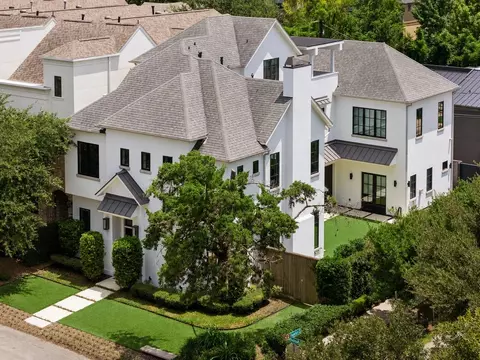 4521 Blossom St, Houston, TX 77007