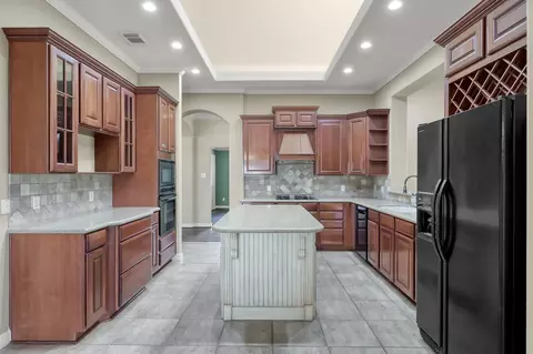 Kitchen - 25536 Richards Rd, Spring, TX 77386 photo 2 of 4