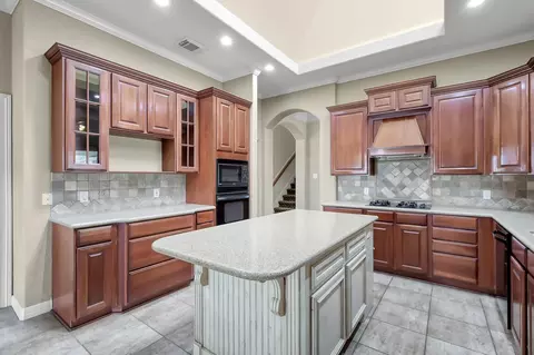 Kitchen - 25536 Richards Rd, Spring, TX 77386 photo 3 of 4
