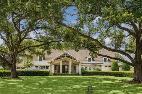 5524 Sturbridge Dr, Houston, TX 77056