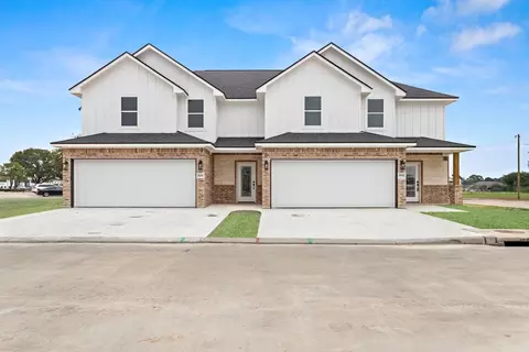 884 Meloreen, Port Neches, TX 77651
