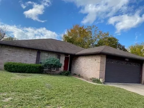 10122 Limewood Ln, Sugar Land, TX 77498