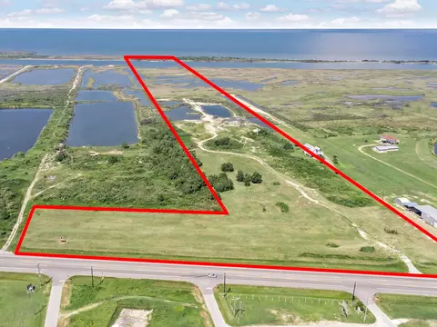 2169 Highway 87, Crystal Beach, TX 77650