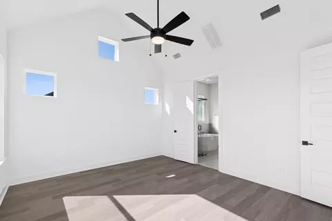 Bedroom - 16138 Rita Rd, Conroe, TX 77302 photo 8 of 8
