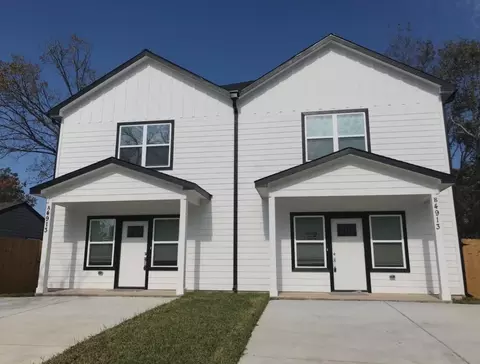 1118 5th Ave N, Texas City, TX 77590