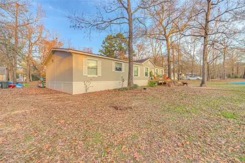 17709 Pine View Dr, Conroe, TX 77302