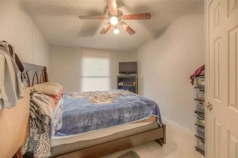 Bedroom - 17709 Pine View Dr, Conroe, TX 77302 photo 1 of 3