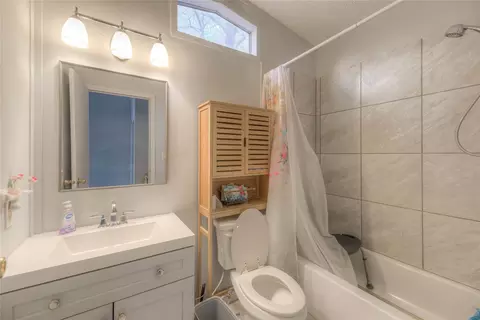 Bath - 17709 Pine View Dr, Conroe, TX 77302 photo 1 of 2