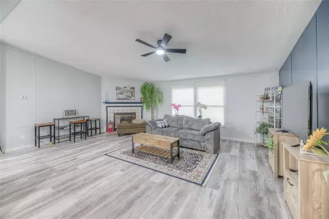 Living - 17709 Pine View Dr, Conroe, TX 77302 photo 1 of 1