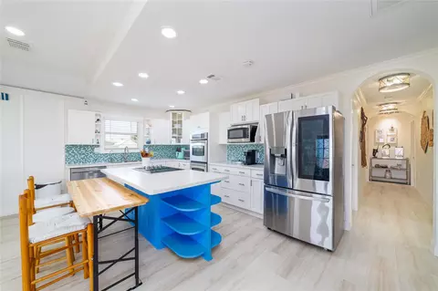 Kitchen - 708 Dolphin Dr, Freeport, TX 77541 photo 1 of 2