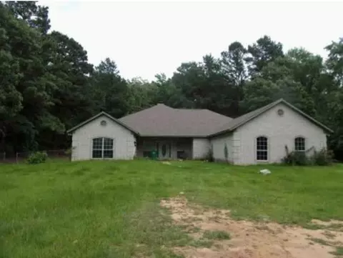4924 W Oak St, Palestine, TX 75801