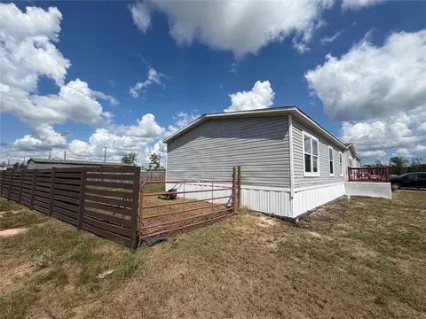 Exterior - 12818 Philmore Ln, Conroe, TX 77306 photo 3 of 6