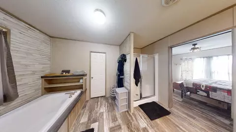 Bath - 12818 Philmore Ln, Conroe, TX 77306 photo 3 of 7