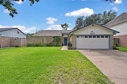 15806 Cavendish Dr, Houston, TX 77059