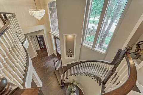 Entry Way - 7 Gentry Oak Ct, Spring, TX 77381 photo 5 of 6