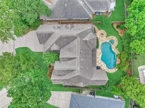 View/Area - 7 Gentry Oak Ct, Spring, TX 77381 photo 4 of 5