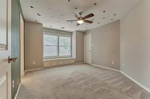 Bedroom - 7 Gentry Oak Ct, Spring, TX 77381 photo 3 of 5
