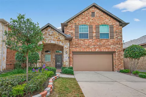 19323 S Cottonwood Green Ln, Cypress, TX 77433