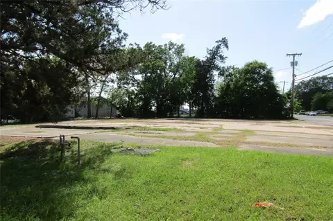 401 Drew Rd, Livingston, TX 77351