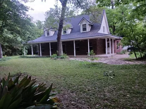 33207 Walnut Grove Dr, Magnolia, TX 77355