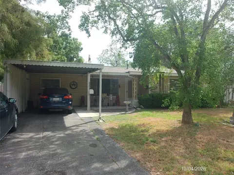 2203 Irene St, La Marque, TX 77568