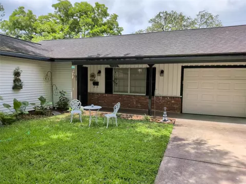 1500 Andrea Dr, Bay City, TX 77414