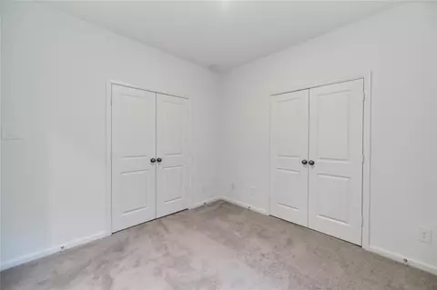 Bedroom - 665 Royal Arch Dr, Conroe, TX 77304 photo 7 of 9