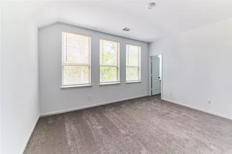 Bedroom - 665 Royal Arch Dr, Conroe, TX 77304 photo 5 of 9