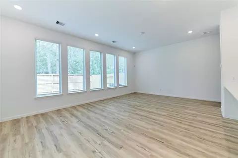 Living - 665 Royal Arch Dr, Conroe, TX 77304 photo 5 of 5