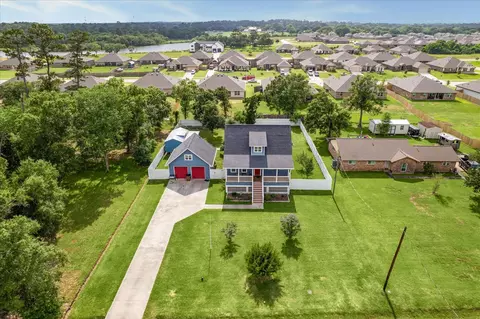 4424 Country Club Dr, Dickinson, TX 77539