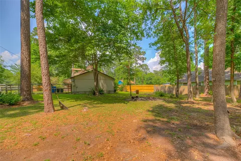 Exterior - 647 Moose Dr, Onalaska, TX 77360 photo 6 of 8