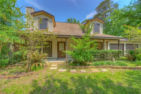 647 Moose Dr, Onalaska, TX 77360