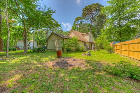 Exterior - 647 Moose Dr, Onalaska, TX 77360 photo 7 of 8