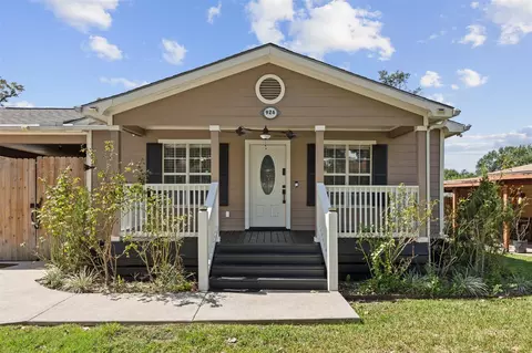 926 S Utah St, La Porte, TX 77571