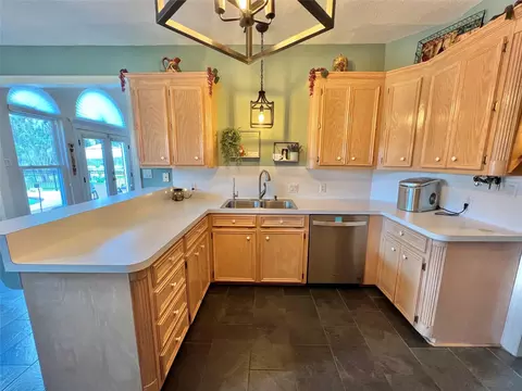 Kitchen - 150 Cornelia Ln, Angleton, TX 77515 photo 1 of 3