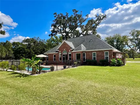 Exterior - 150 Cornelia Ln, Angleton, TX 77515 photo 12 of 13