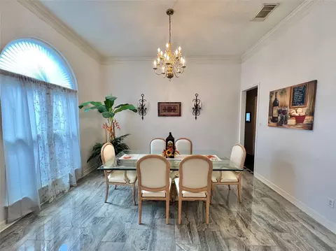 Dining - 150 Cornelia Ln, Angleton, TX 77515 photo 1 of 5
