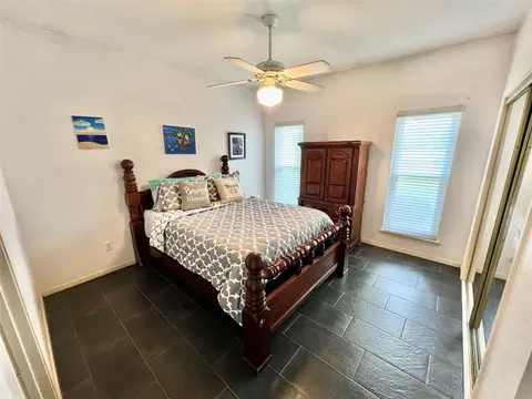 Bedroom - 150 Cornelia Ln, Angleton, TX 77515 photo 1 of 5